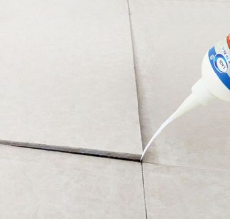 兴县瓷砖空鼓维修公司分享卫生间瓷砖脱落的原因可能有以下几点